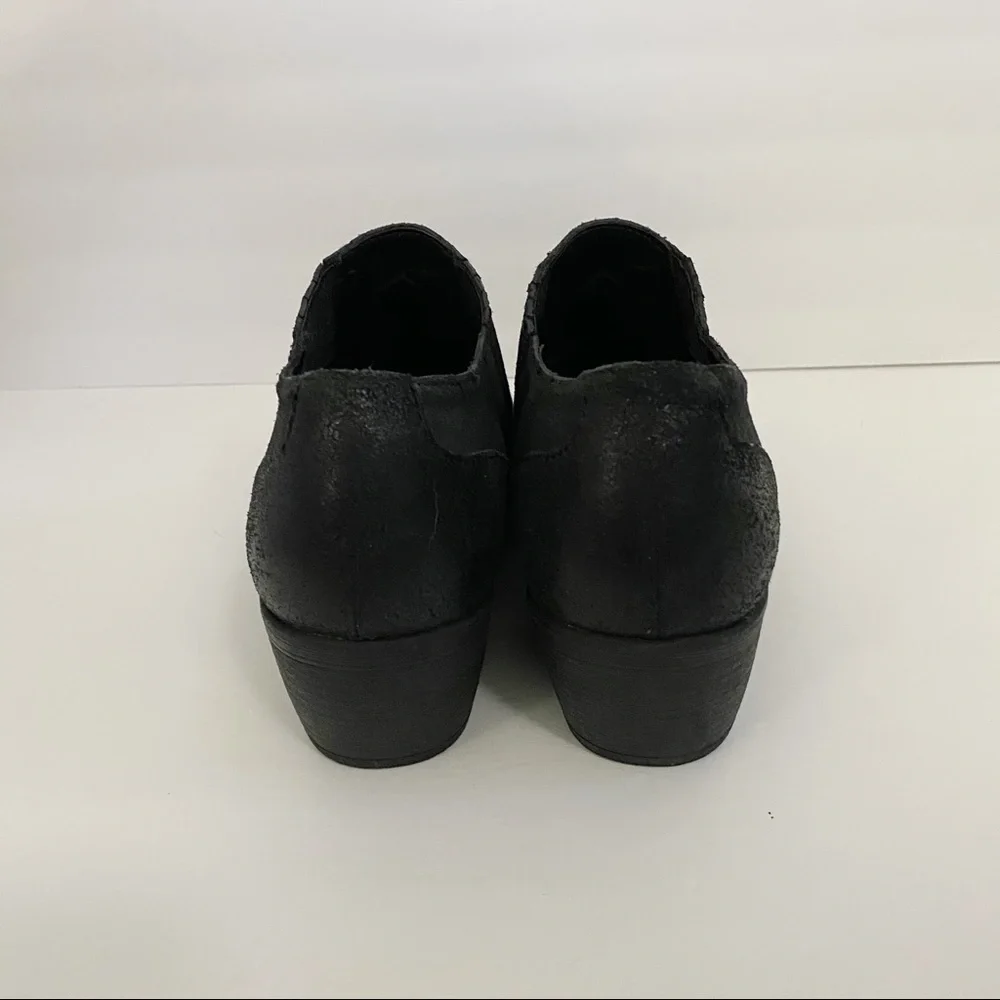 Korks Black Leather Embellished Wingtip Booties
